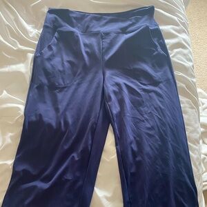G4 Free Cropped Yoga Navy Plants size Xl